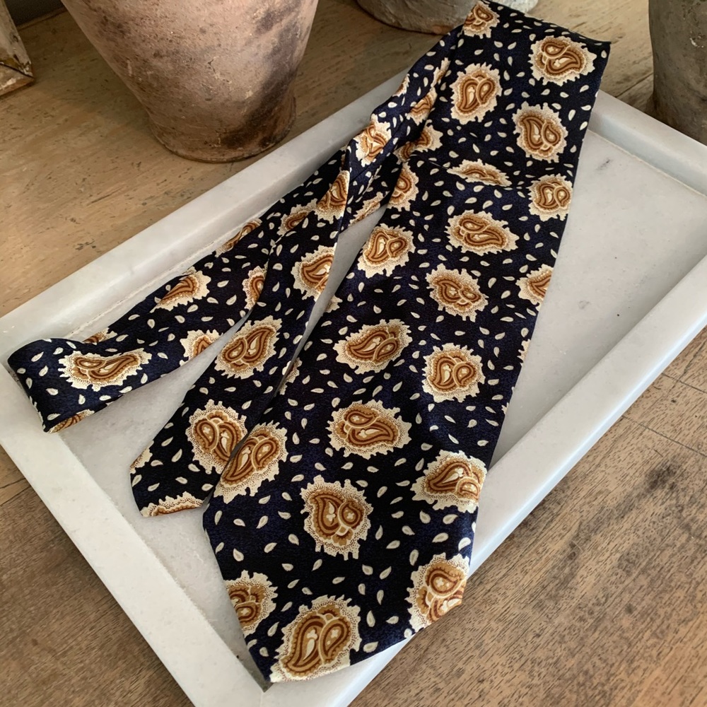VINTAGE JOSEPH ABBOUND Tie Italian Silk Paisley Pattern Blue & Gold